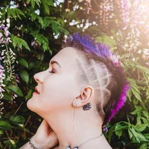 Meet your Posher, Laura